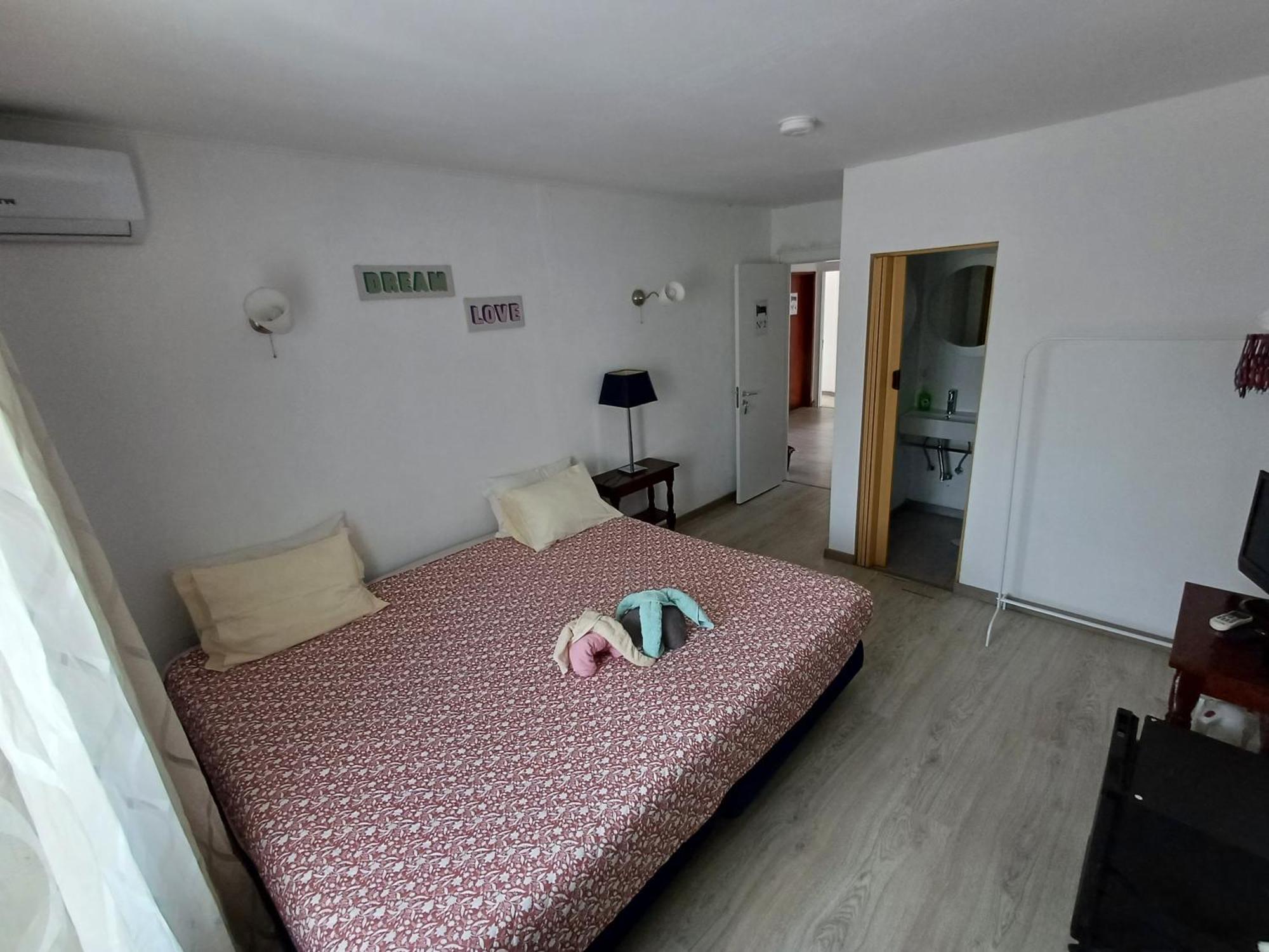 Guest House Casa Ramos On The Strip Albufeira Exterior photo